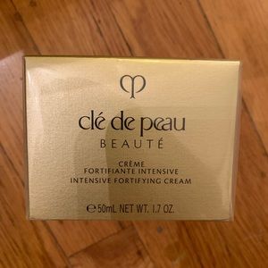 Cle de Peau Intensive Fortifying Cream